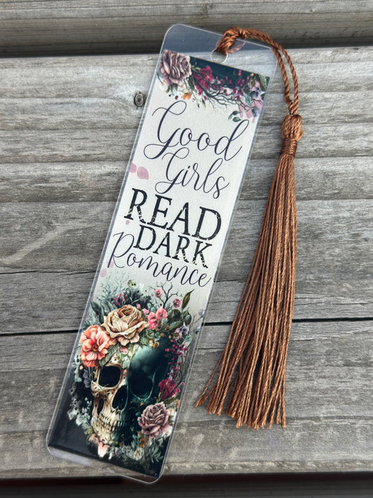 Good girls read dark romance, boekenlegger